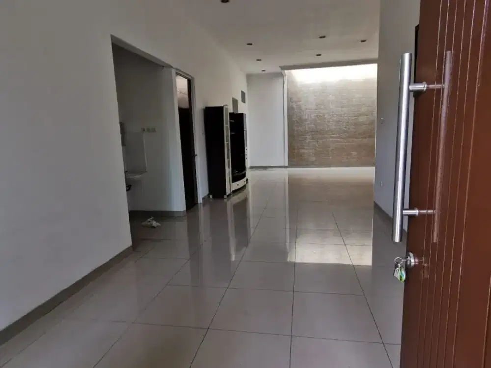 Disewa rumah posisi hook di Sunter Mas Jakarta Utara