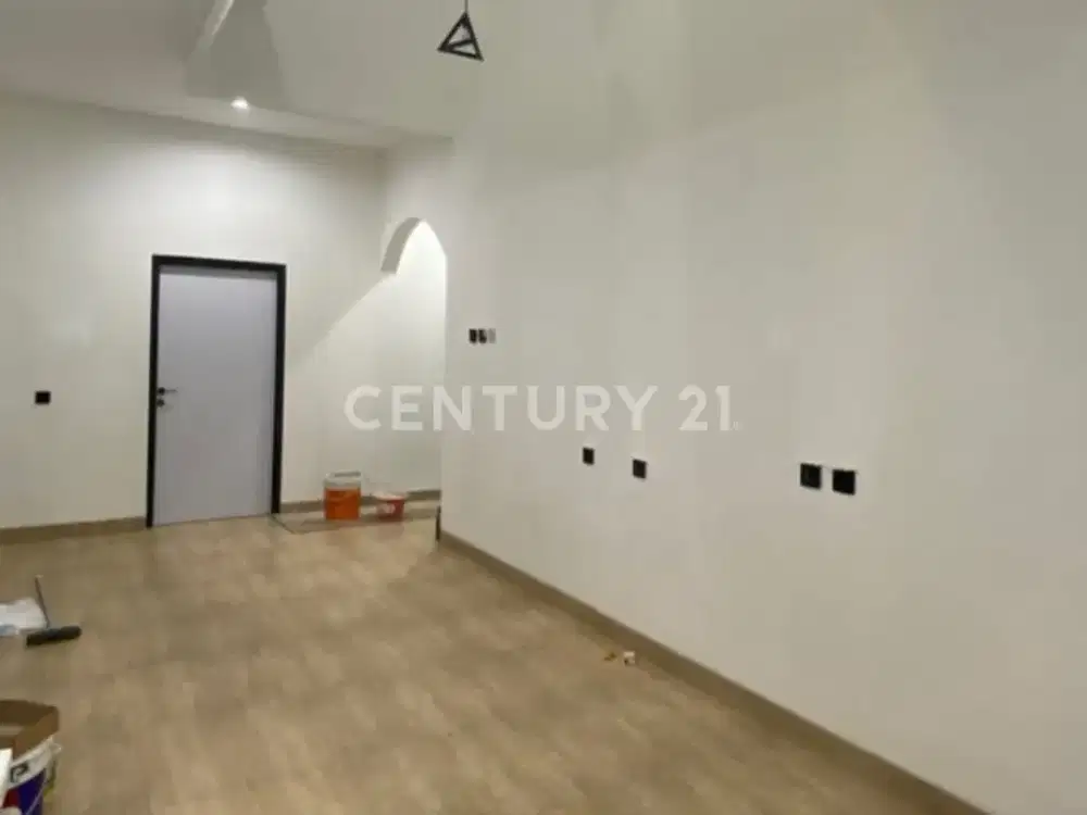 Rumah Semi Furnish 4 Kamar Tidur Di Taman Simprug Lippo Cikarang