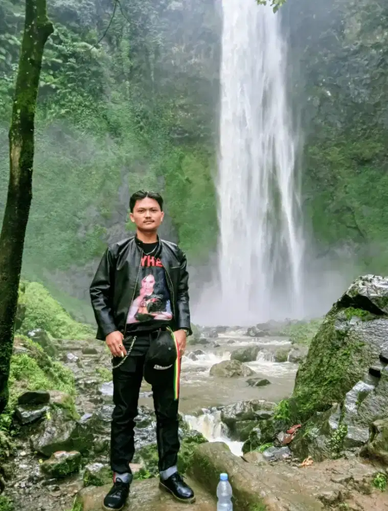MENCARI PEKERJAAN