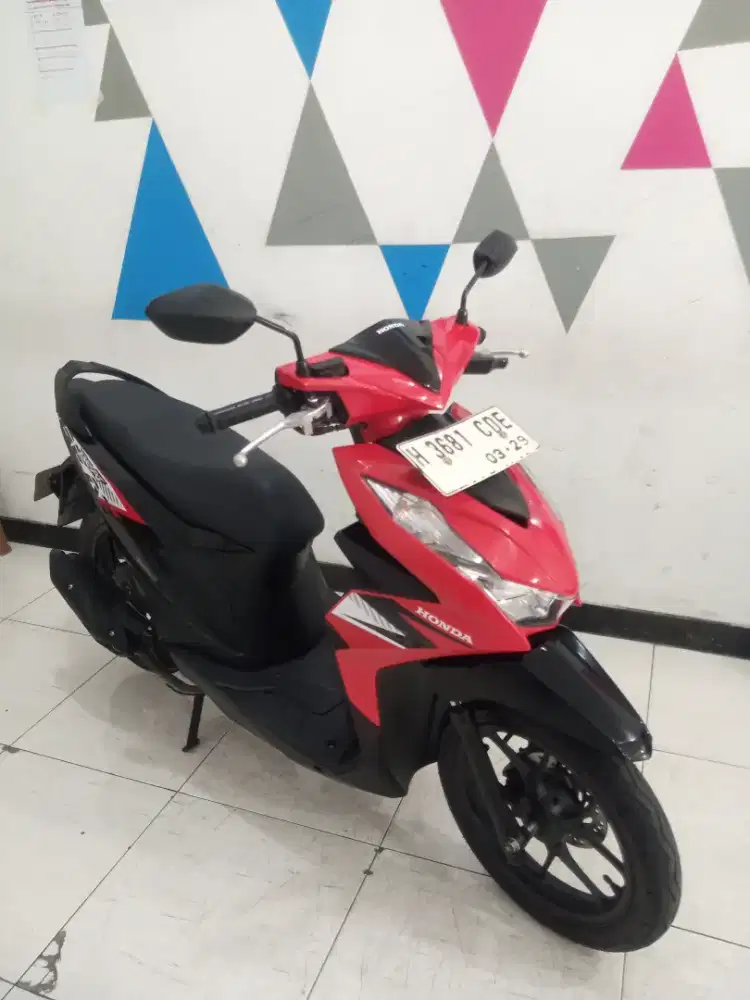 Honda Beat 2024 merah hitam