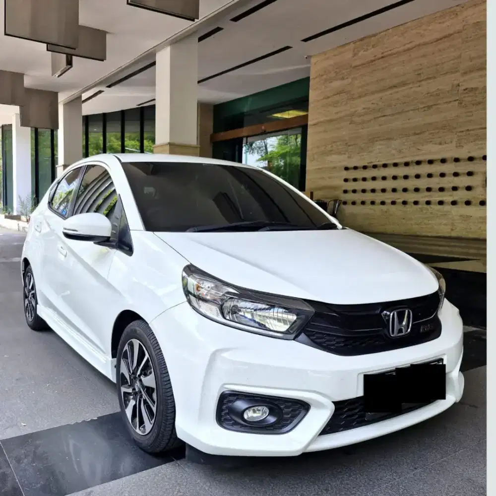 Honda Brio RS 1.2 2020 White KM 24rb Full original Good Condition.