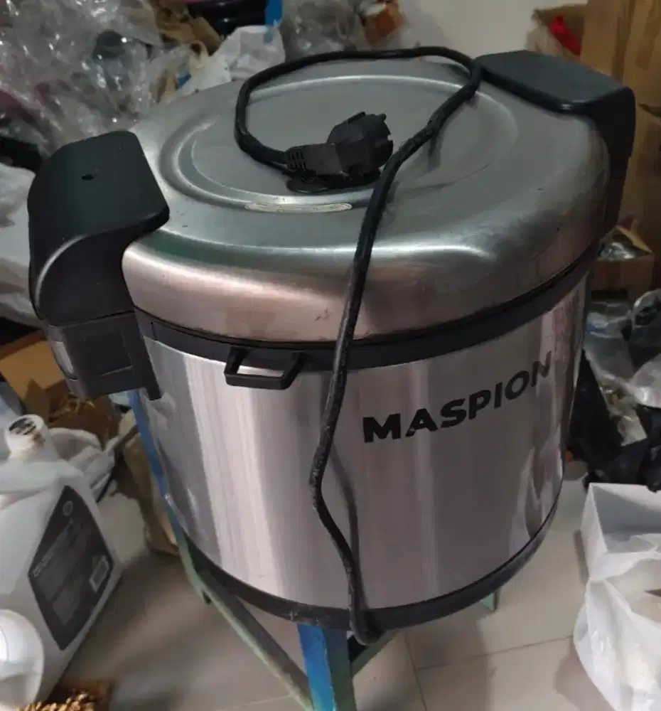 DIJUAL MAGICOM RICE COOKER MASPION 6 LITER