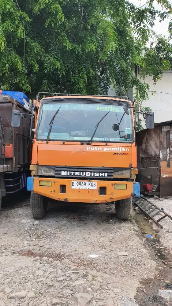 MITSUBISHI FUSO FM 517 H TAHUN 1994