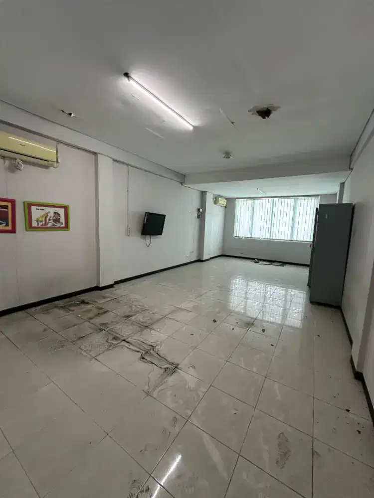 Dijual Ruko ICON 21 Nol Jalan MERR Surabaya Semi Furnish & Parkir Luas