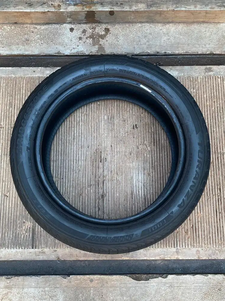 Ban Bridgestone Turanza RFT T001