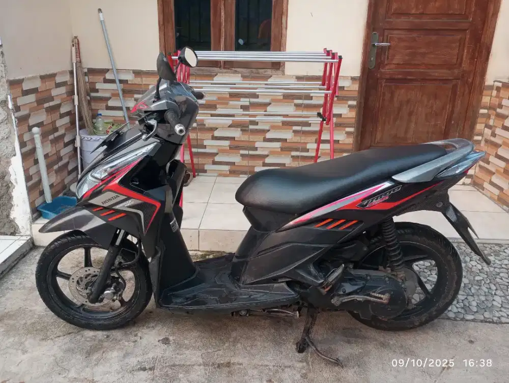 Vario techno 2011 orisinil pajak depok