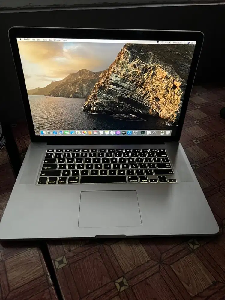 Macbook Pro 2015 15inch dual vga 16Gb