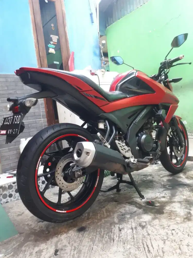 YAMAHA VIXION TAHUN 2017 MOTOR GRESS SS LNGKP SIAP PAKEK