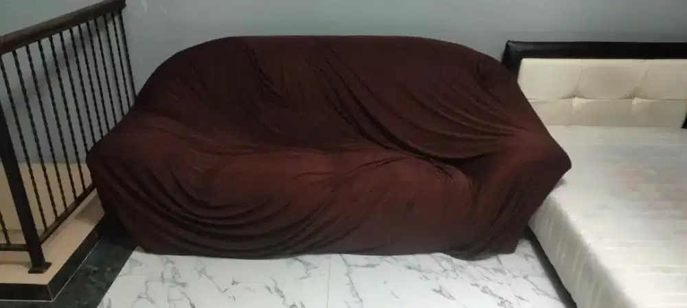 Sofa kulit asli