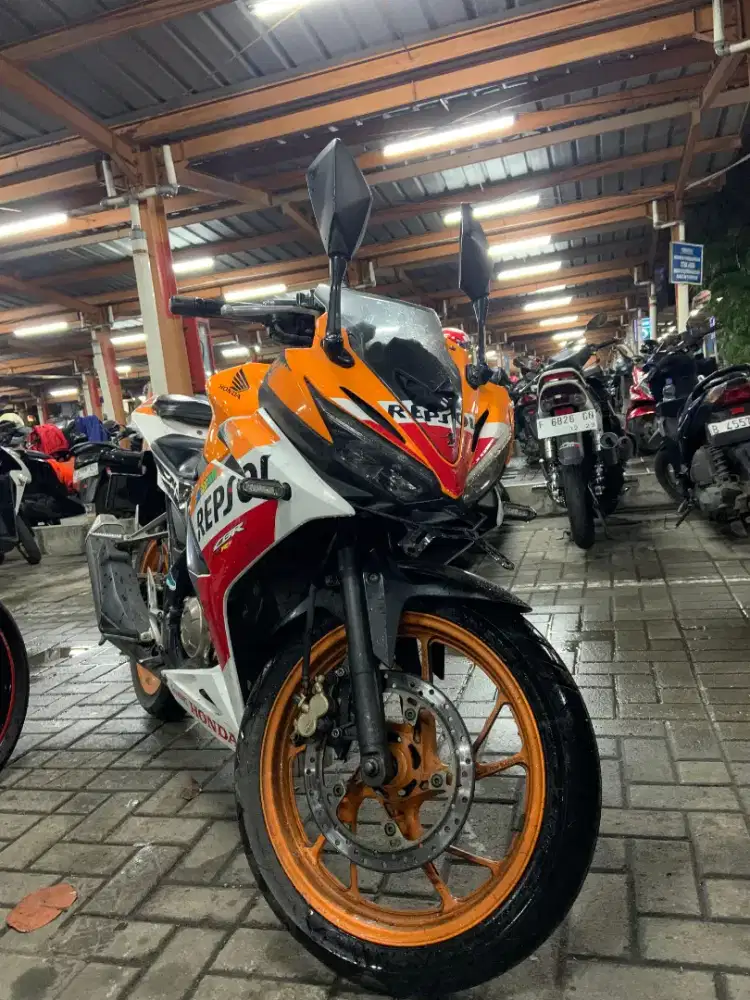 Jual Honda CBR150R THN 2016