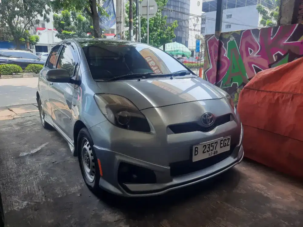 TOYOTA YARIS S LIMITED MATIC 2010 ABU ABU