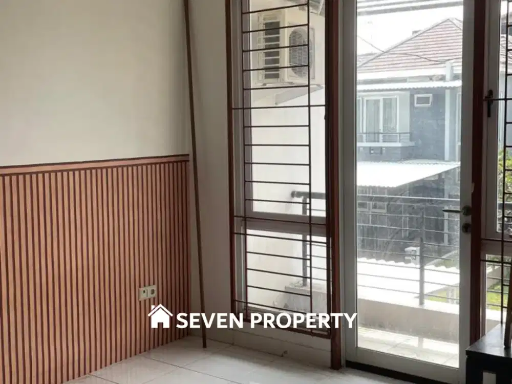 DISEWA RUMAH 2 LANTAI SIAP HUNI di KOTA WISATA – SEMI FURNISHED!