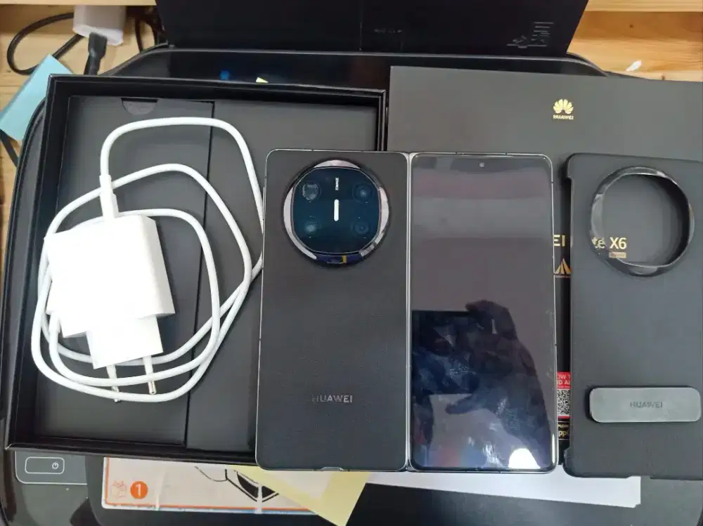 Huawei mate x6 12/512GB