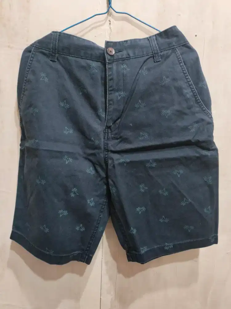 Celana pendek size