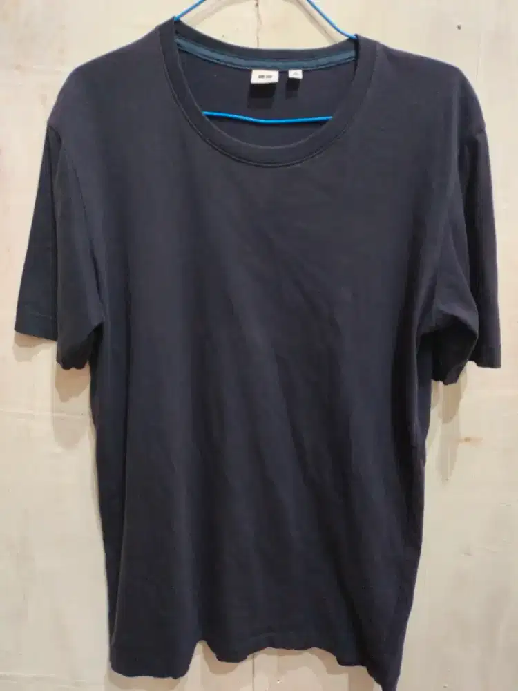 Kaos Uniqlo size M