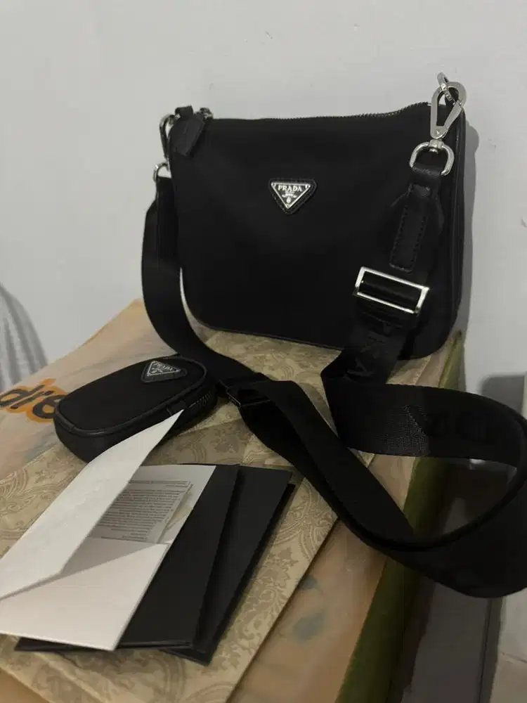 Prada bag re-nylon sling bag tas prada second