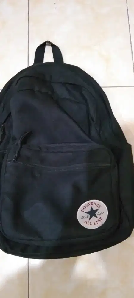 Di jual tas backpack Converse tiga slot ori