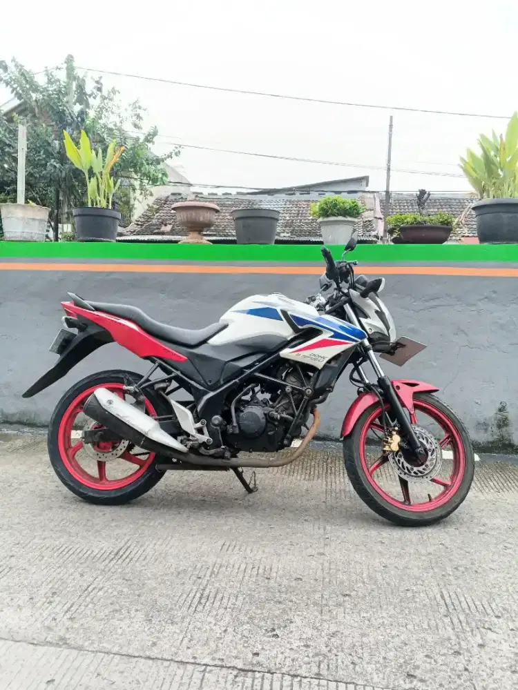 Cb150r StreetFire 2014