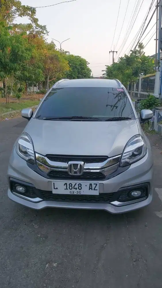 Honda Mobilio RS Matic 2014 – KM 36rb Asli, Warna Silver Abu Muda