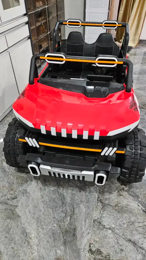 Mainan mobil anak