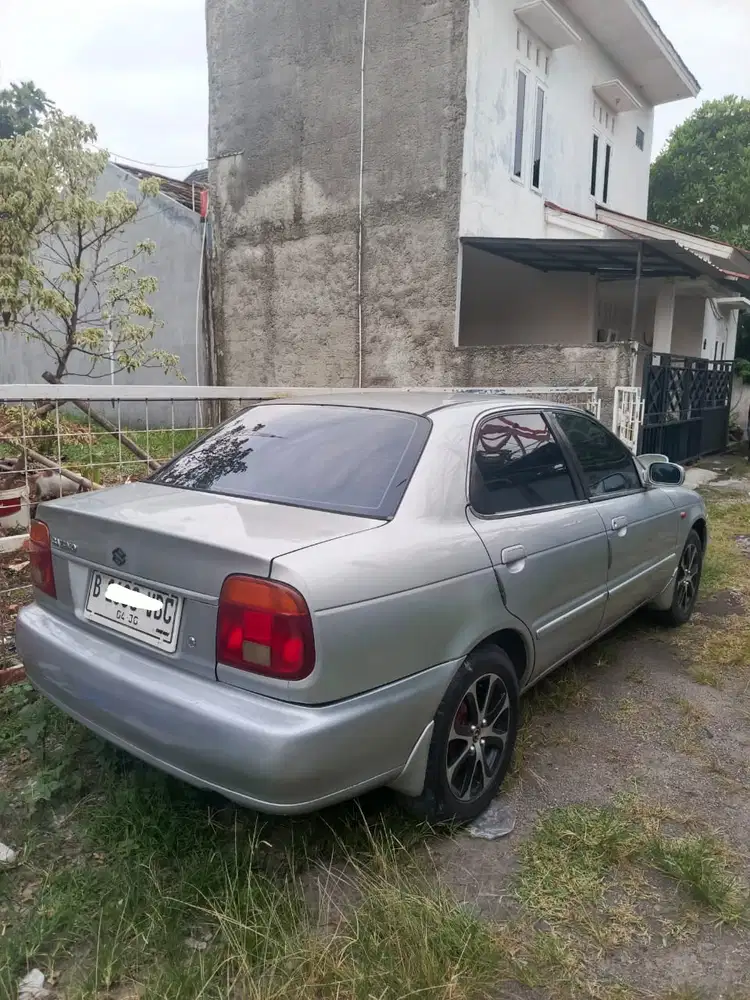 Suzuki Baleno 2000 Bensin