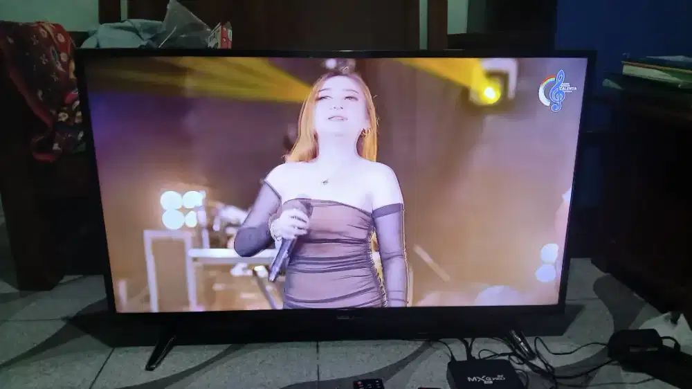 TV LCD DIGITAL Coocaa 40 & STB Android tv