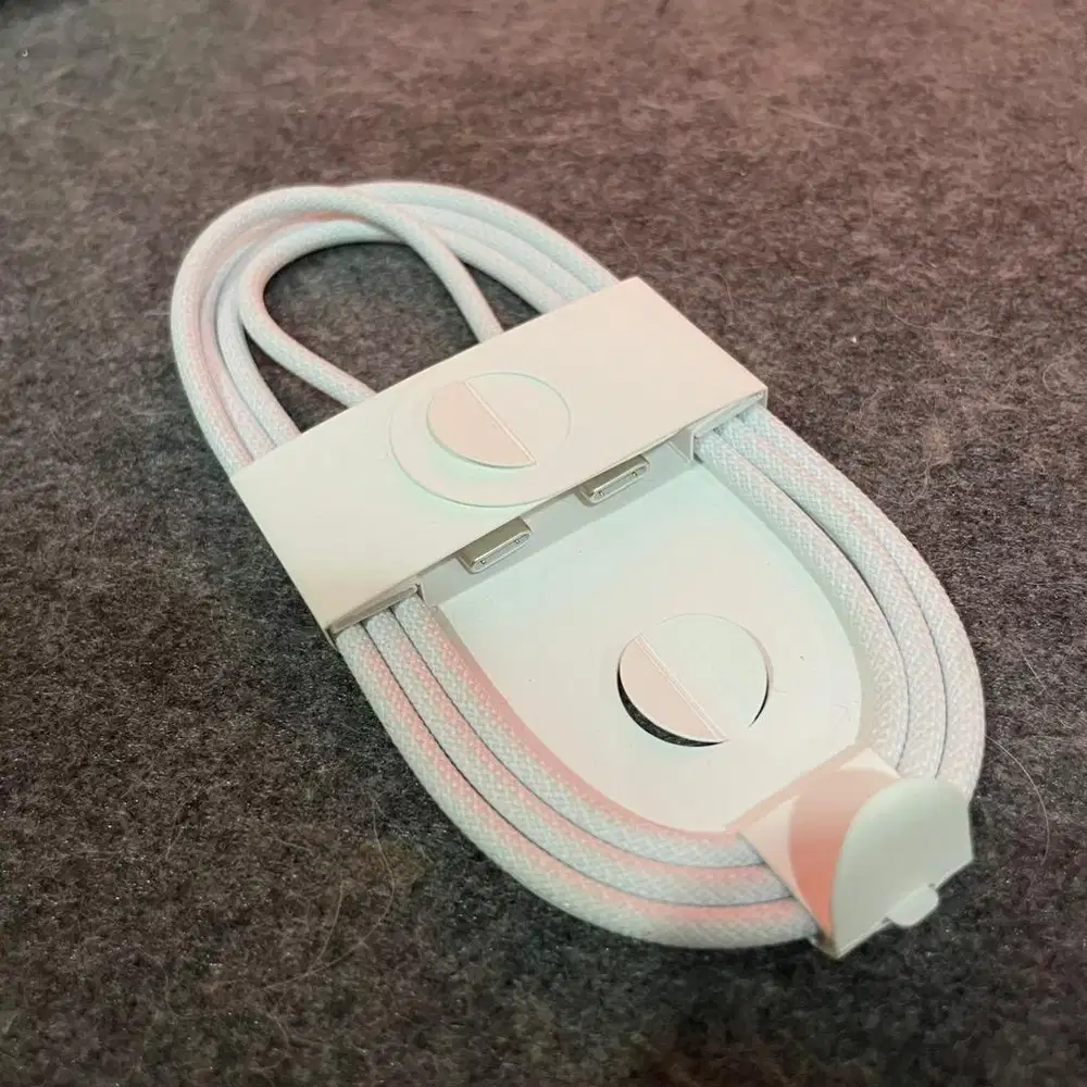 Kabel charger iphone woven type C to C original apple bawaan 15 pro