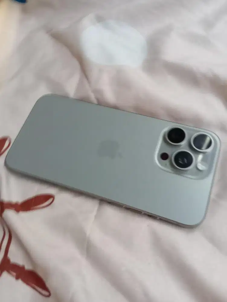 iPhone 15 Pro Max ( ex iBox )