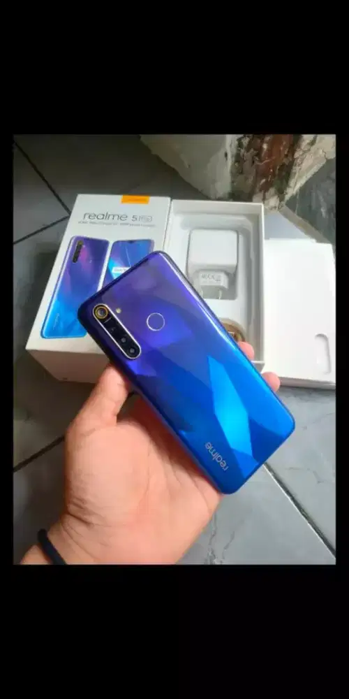 Handphone Realme 5 pro Lengkap