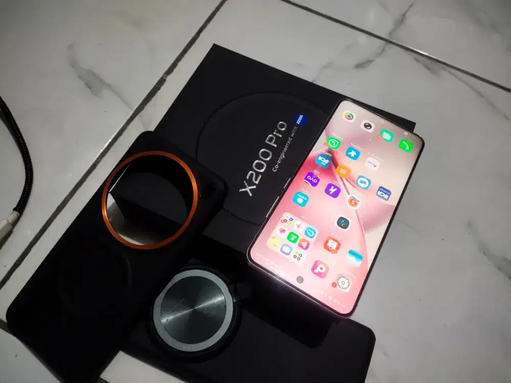 Vivo X200 Pro Warna Silver Ram 16/512GB