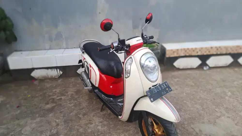 Honda scoopy tahun 2014 MATIC
