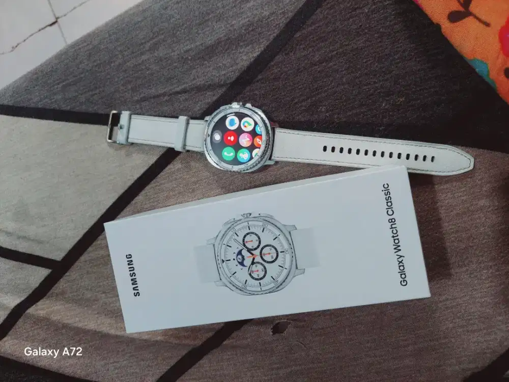 Samsung watch 8 46mm clasic