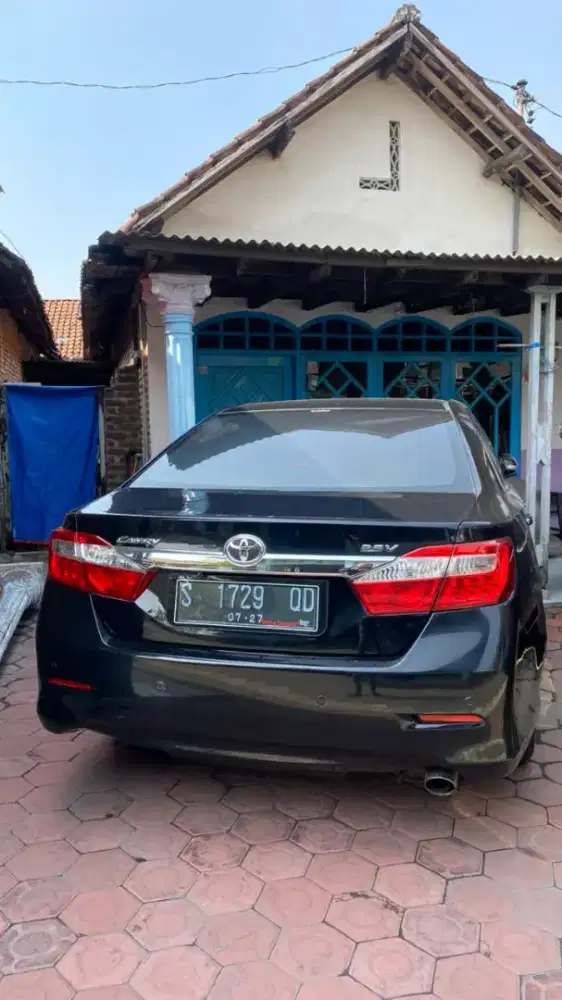 TERMURAH  !!! CAMRY 2.5 V 2012 AT FACELIFT