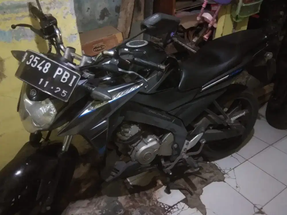 Jual motor Vixion 2015