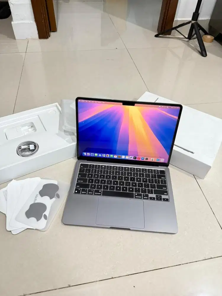 Macbook Air M3 2024 Space Grey MRXN3 Retina Ram 8gb Ssd 256gb 13 inch