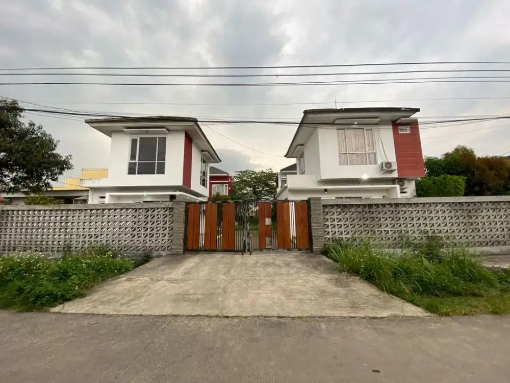 Lelang rumah komp riung galery cipamokolan bandung