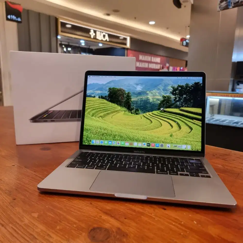Macbook Pro 13 inch ,2020