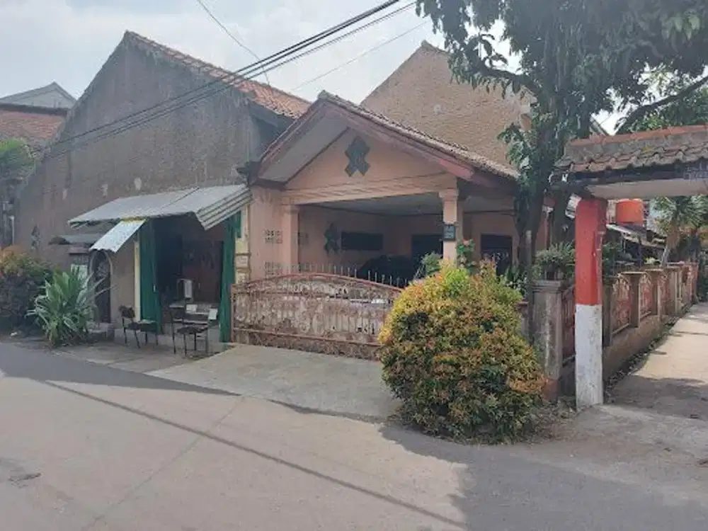 DIJUAL RUMAH LOKASI STRATEGIS COCOK UNTUK TEMPAT USAHA DAN KANTOR DI CIJERAH