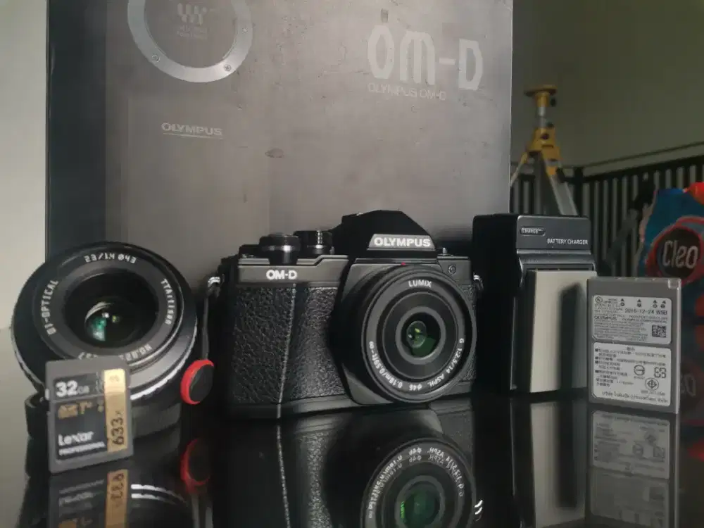 Olympus Em10 mk ii 99% like new Fullset
