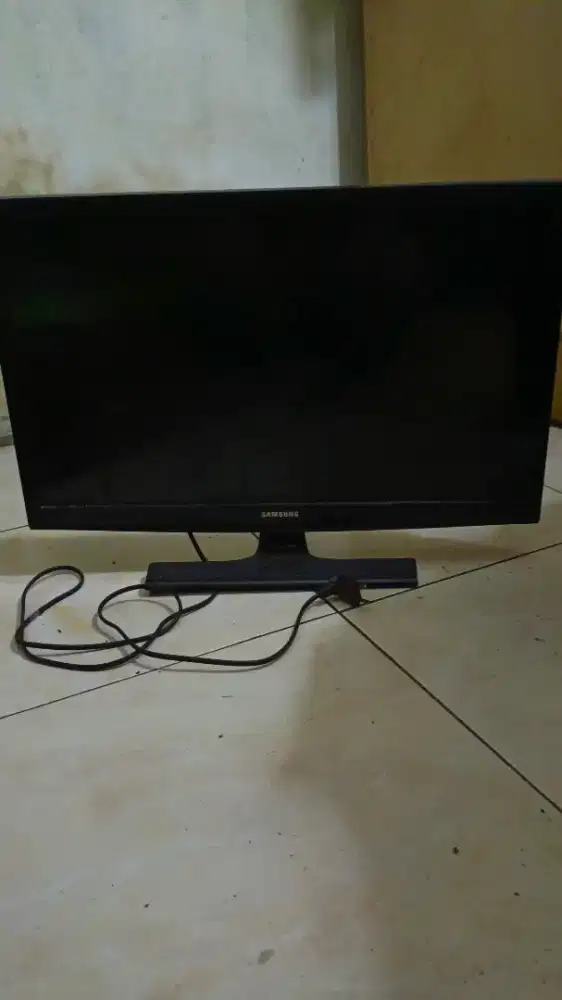 Tv led samsung 24 Rusak