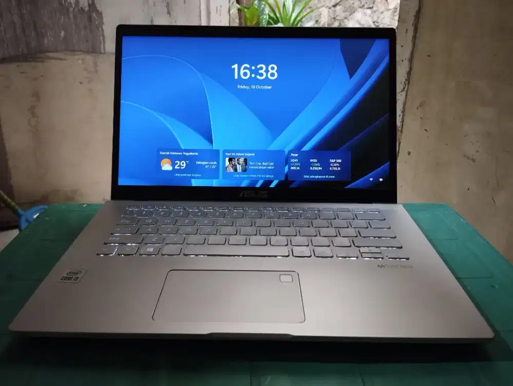 Asus x409 ram 12 SSD 512