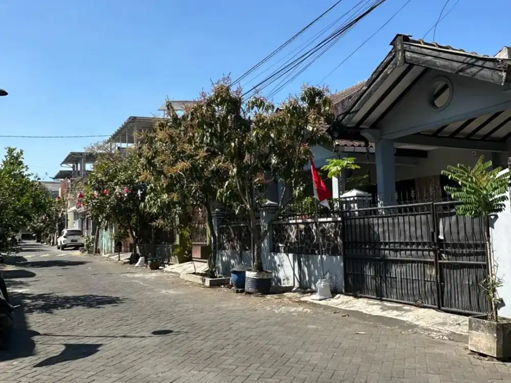 DIJUAL RUMAH SIGURA GURA COCOK UNTUK KOST HANYA 100 METER DARI KAMPUS UIN KOTA MALANG