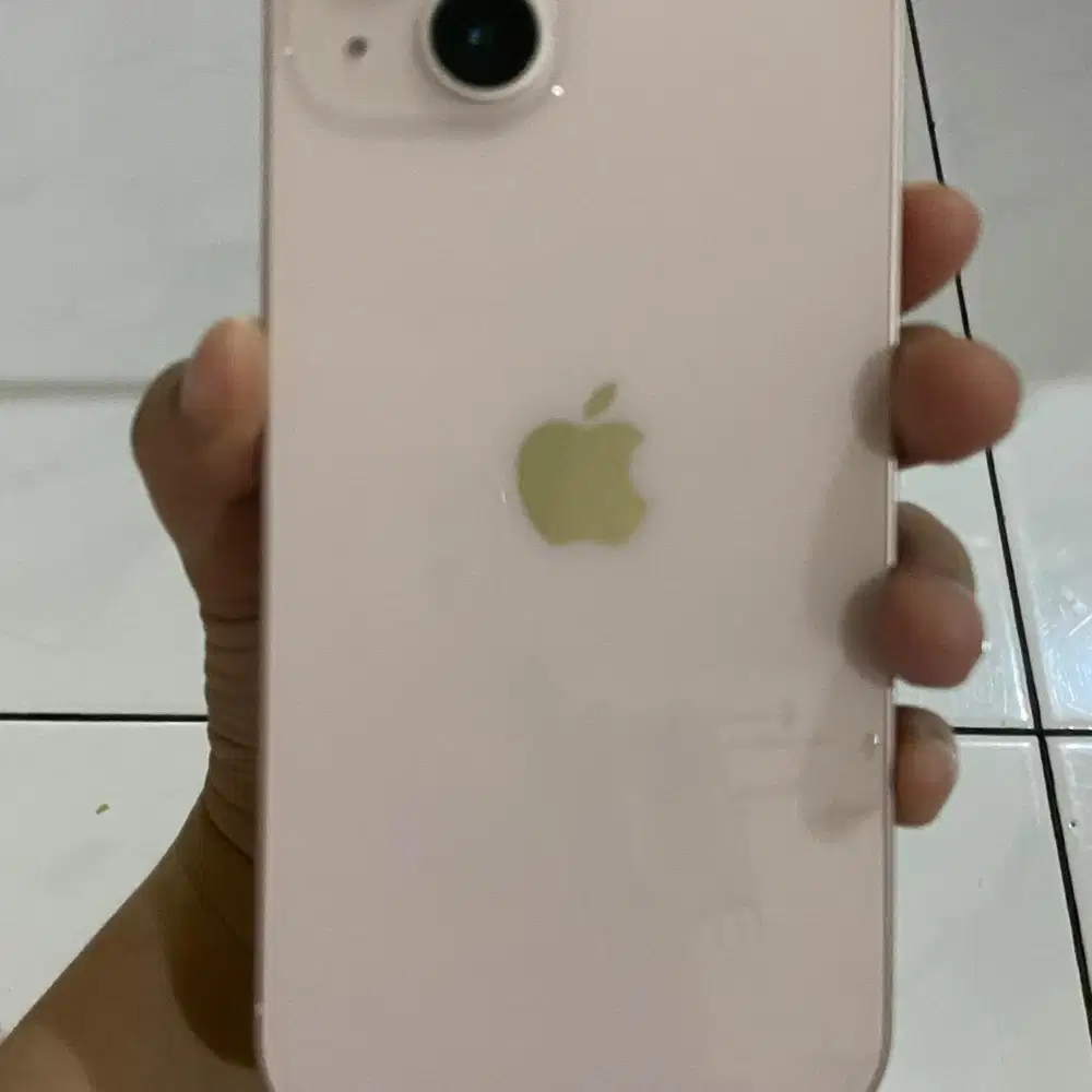 Jual iphone 13/128 pink ex eraphone