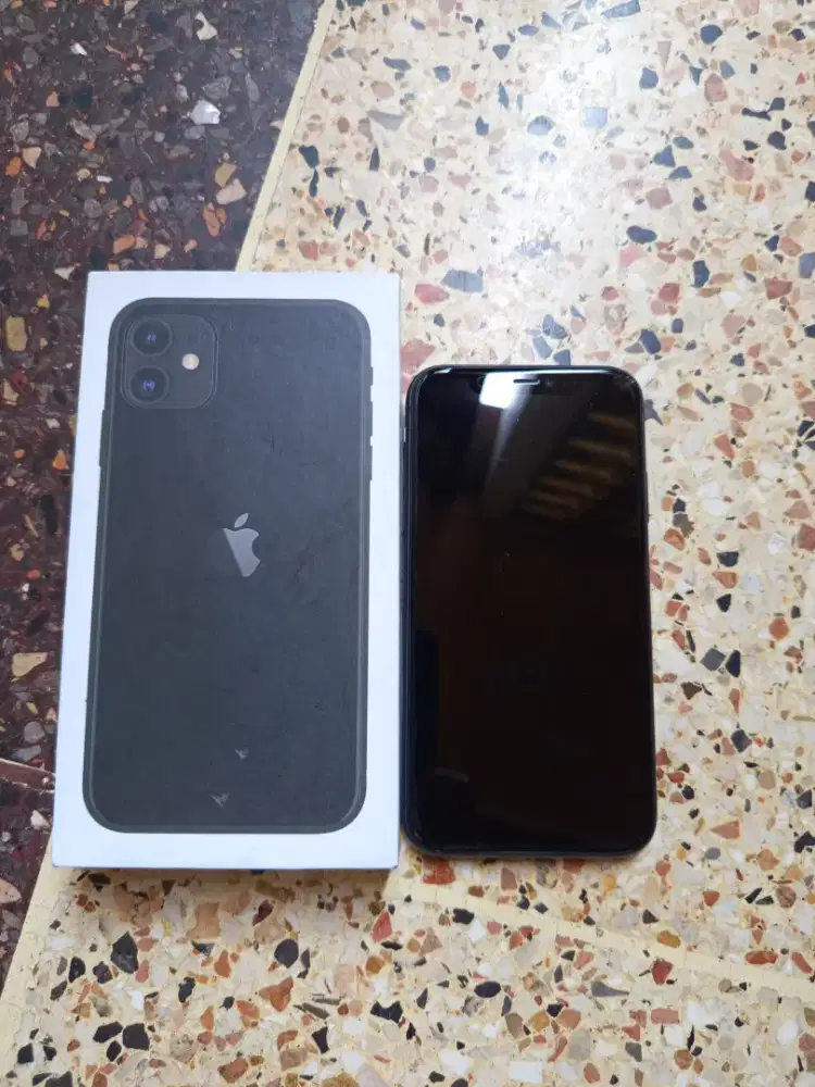 Apple Iphone 11 second like new