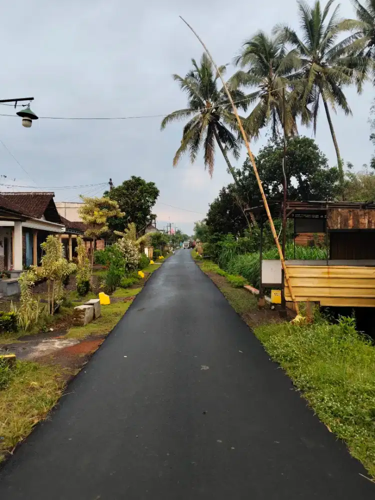 Tanah lebar depan 9 m. Panjang 47 m