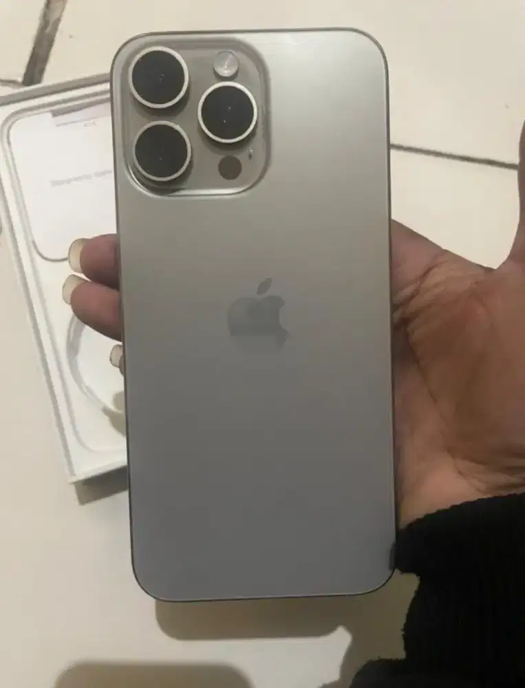 iPhone 15 Pro 128 GB fullset resmi iBox