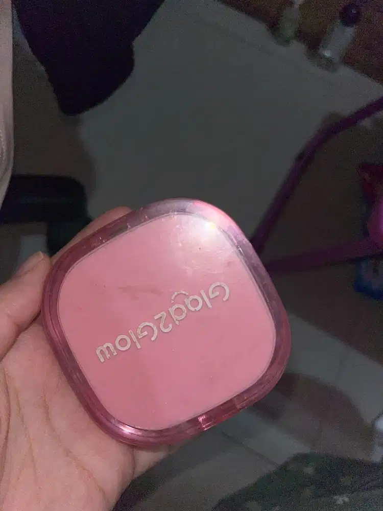 Glad2glow cushion