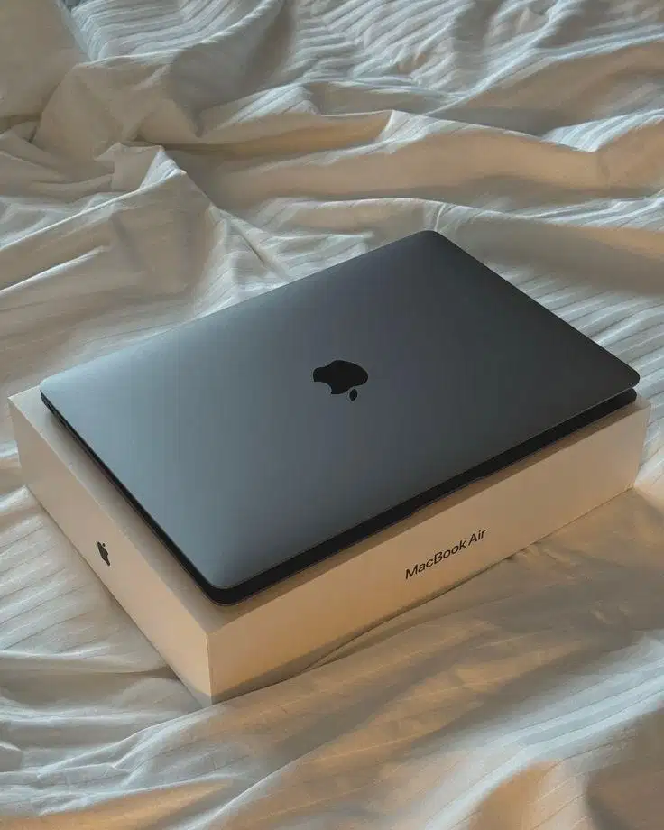 Fullset ibox macbook air M1 8/256
