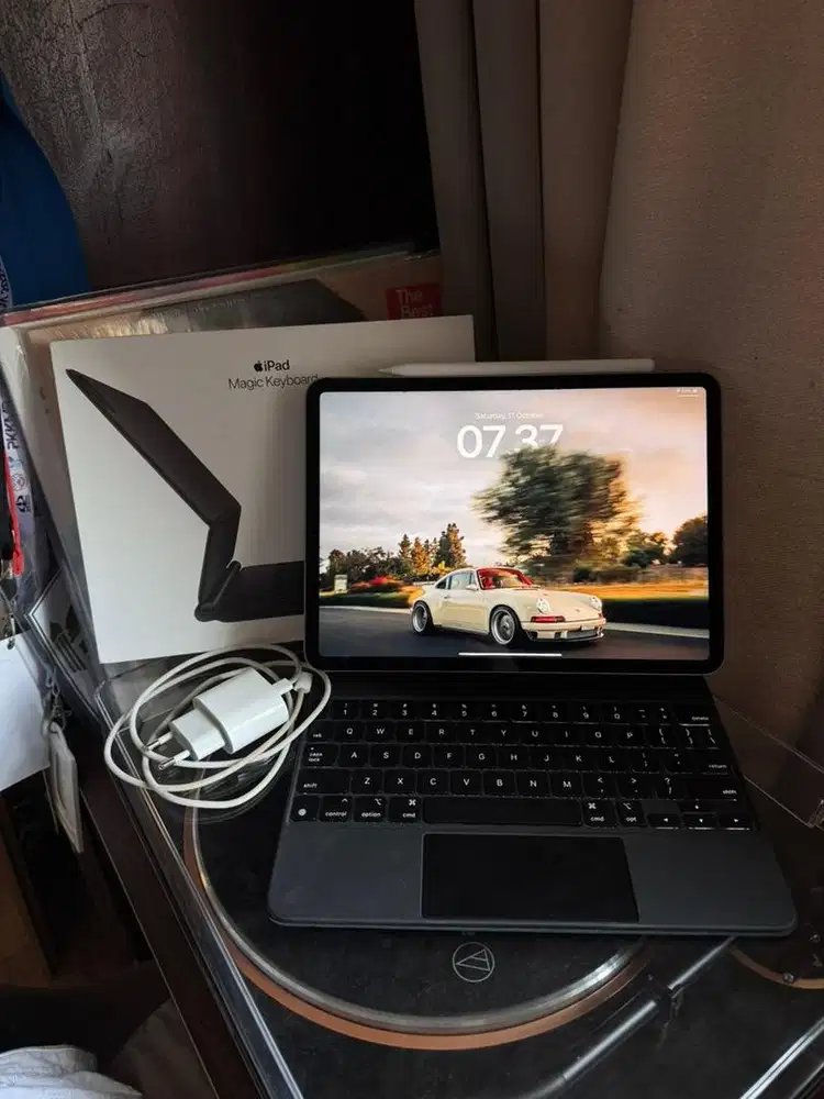 ipad pro gen 4 M2 128gb wifi celluler ibox + apple keyvoard dan pen