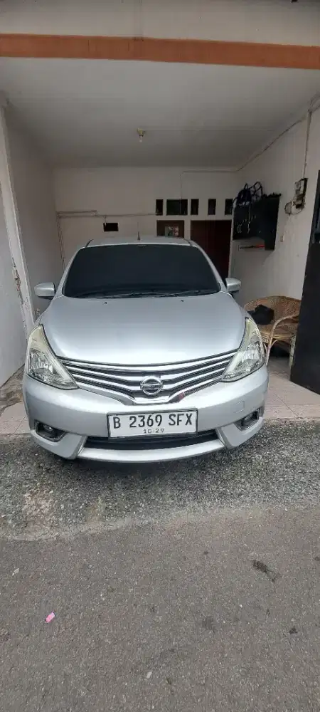Nissan Grand Livina 1.5XV Metic 2015